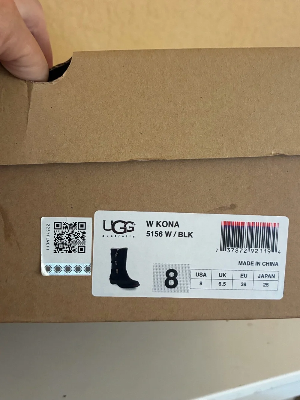 UGG Australia Women’s Black Kona (5156) Boots NEW IN BOX - Size 8